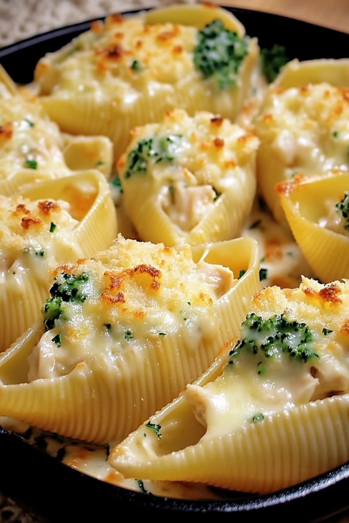 Chicken Alfredo Stuffed Shells – The Creamy, Cheesy Comfort Dish You Need