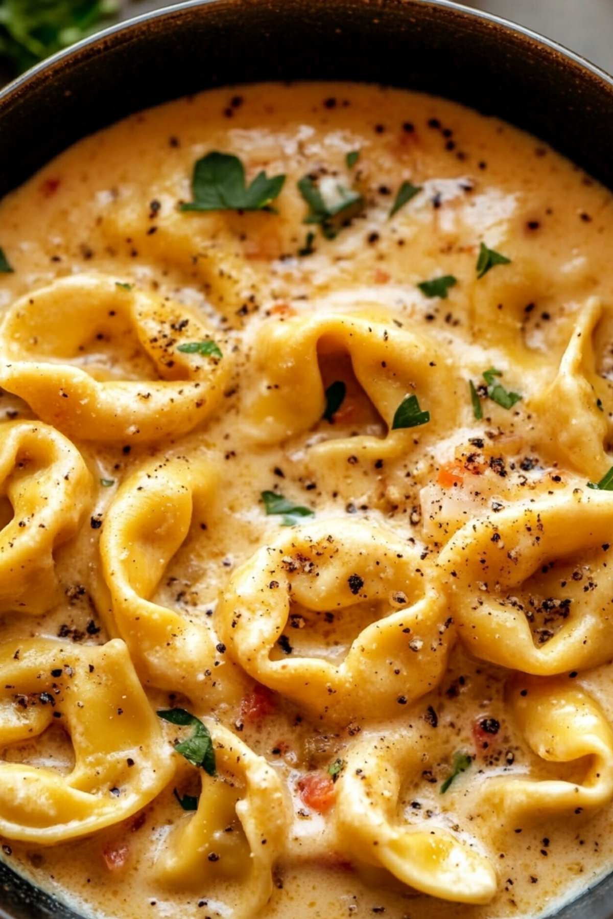 Creamy Crockpot Tortellini – A Cozy, Comforting Meal