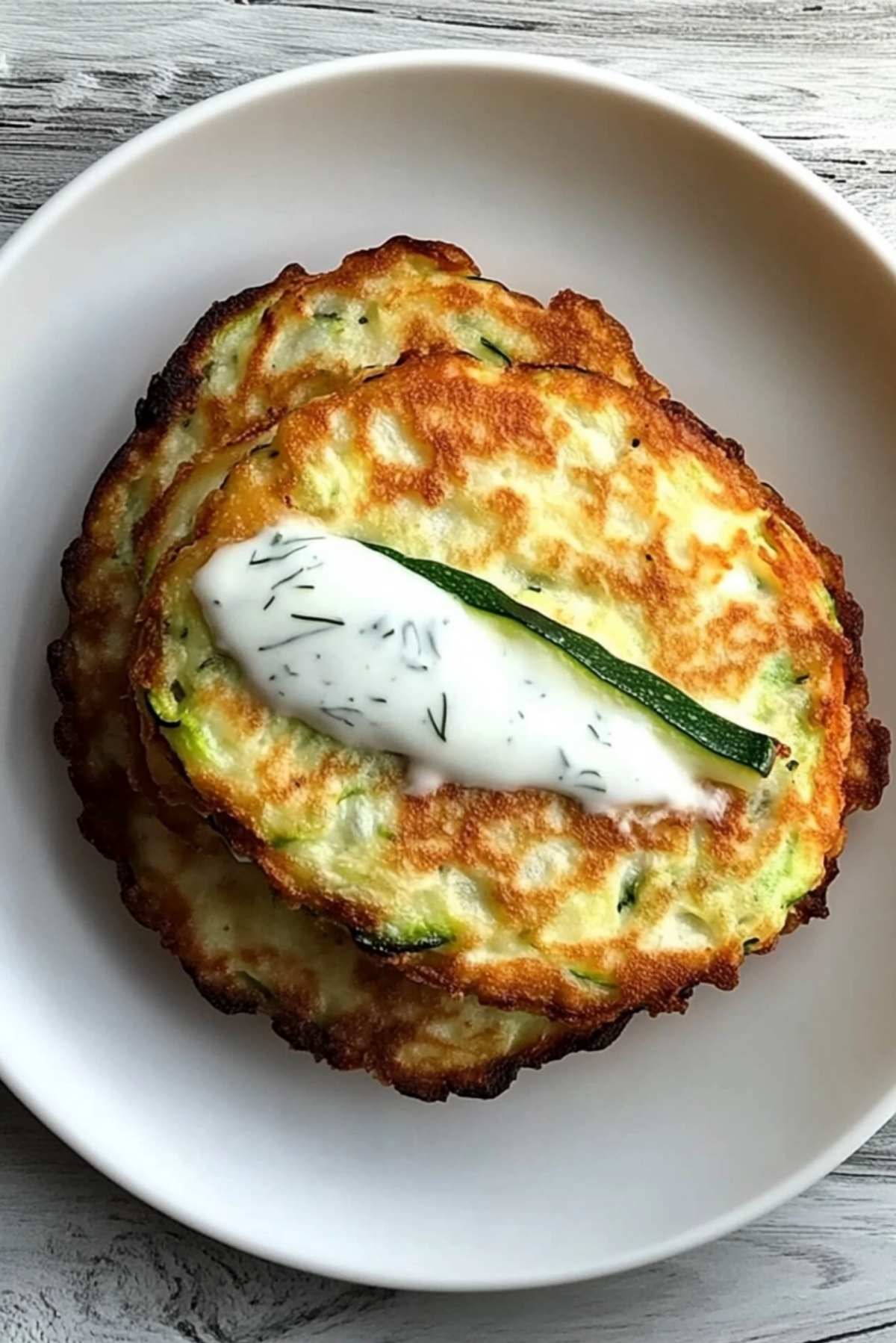 Zucchini Fritters with Garlic-Dill Yogurt Sauce – Crispy, Flavorful, and Irresistible