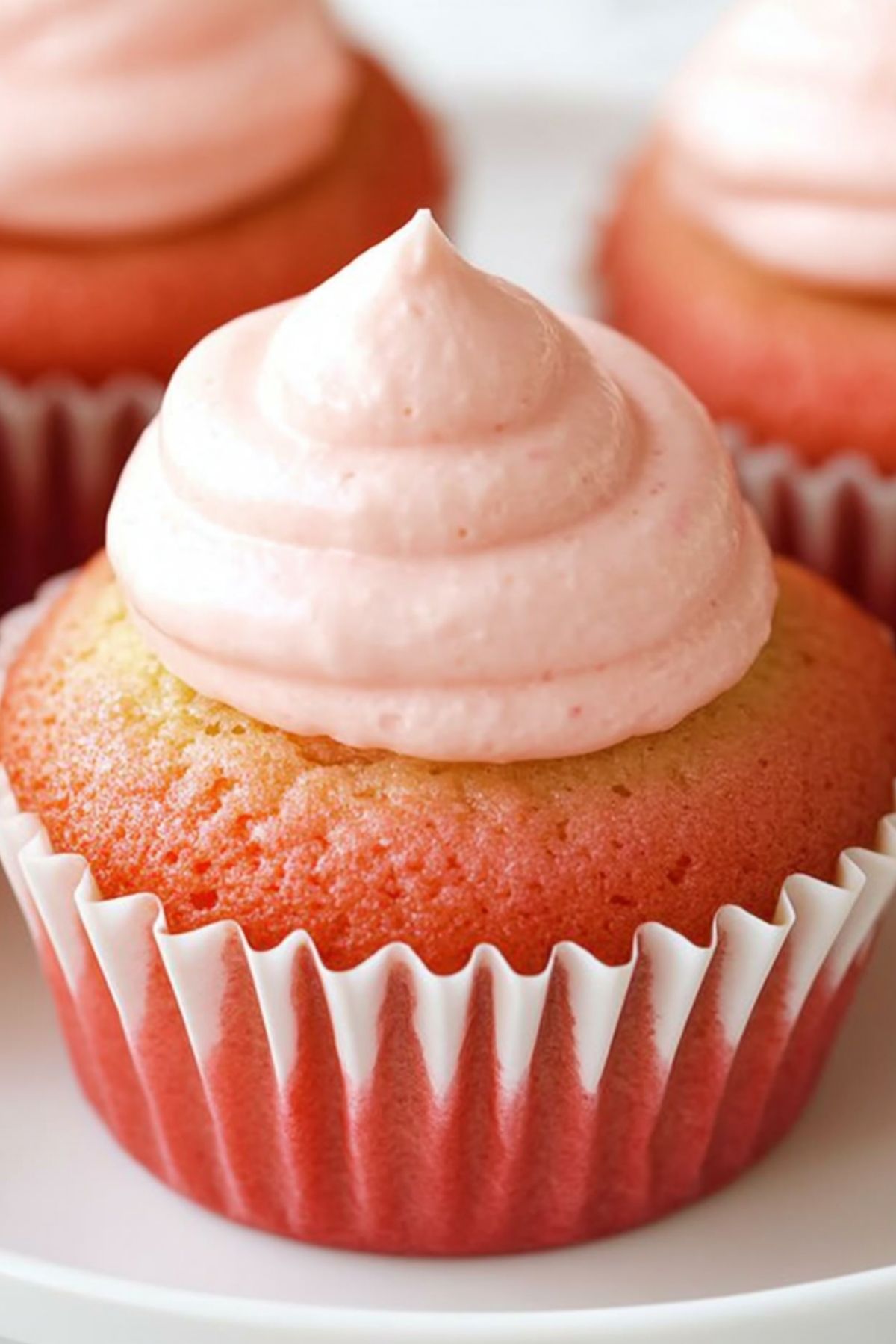 Strawberries and Cream Cupcakes