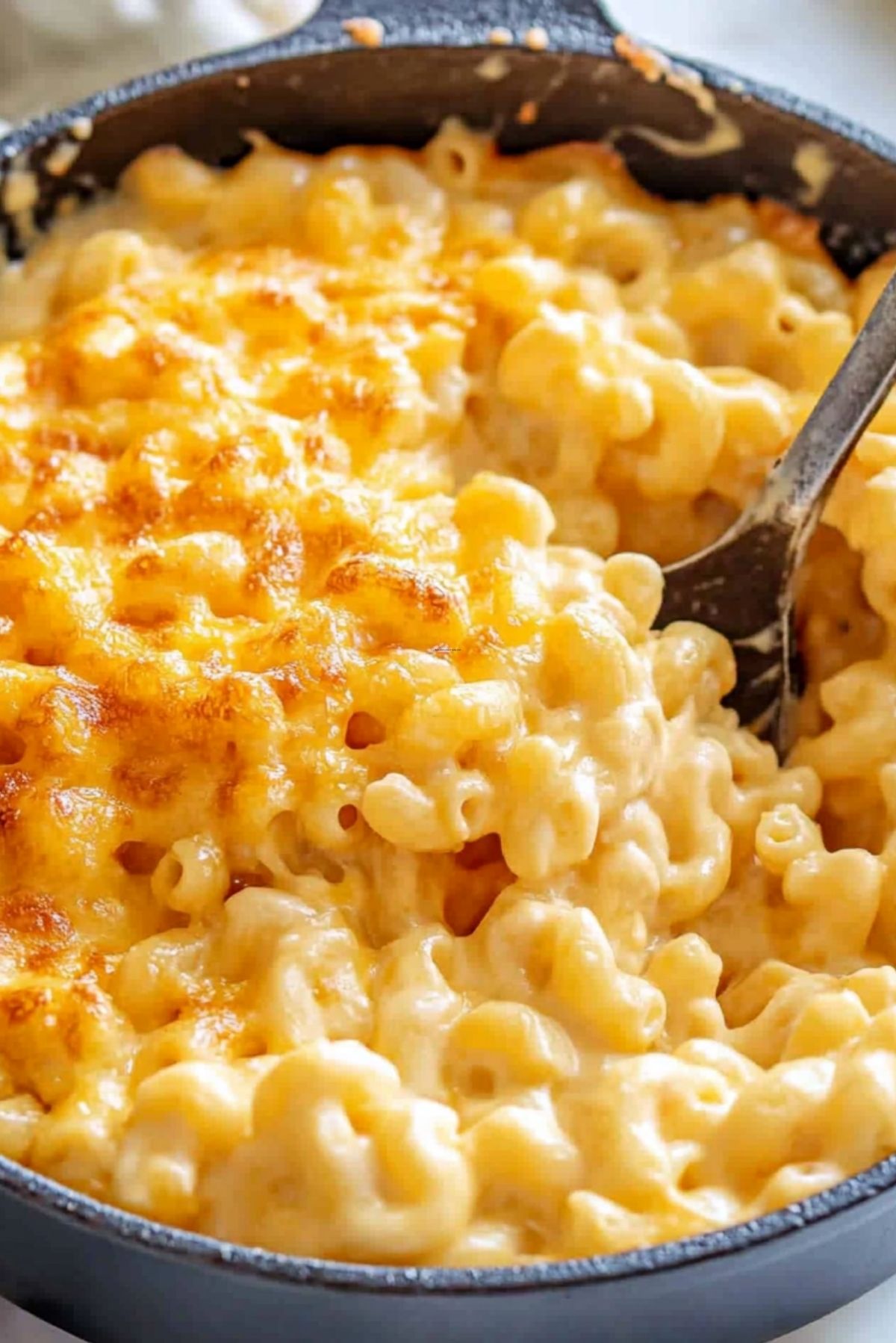 The Ultimate Baked Mac and Cheese – Creamy, Cheesy, and Irresistible