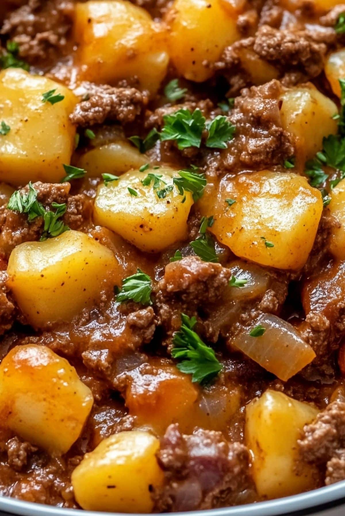 Slow Cooker Cowboy Casserole – A Hearty and Easy Comfort Meal