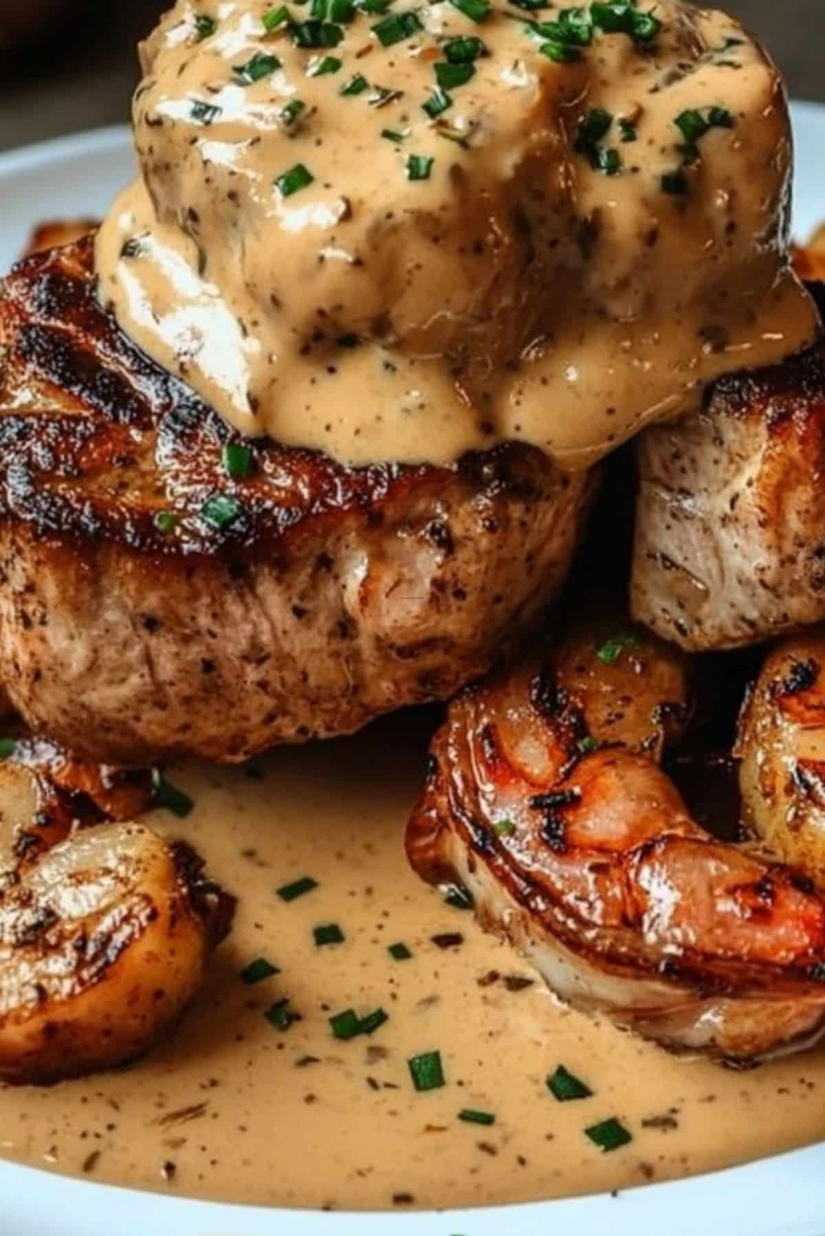 Surf and Turf with Creamy Garlic Sauce – A Restaurant-Quality Meal at Home